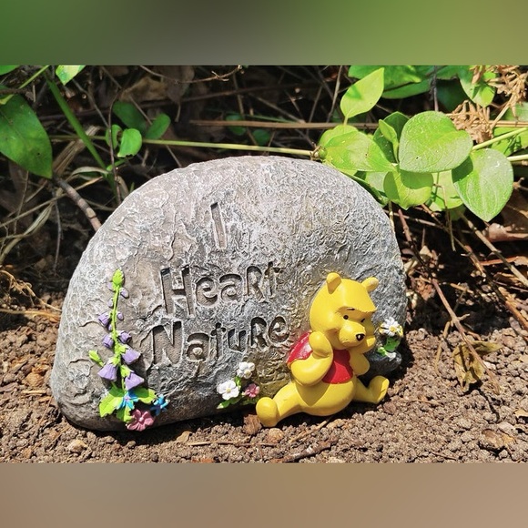 Disney Winnie the Pooh garden stone - Picture 6 of 6